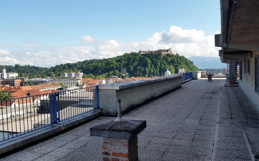 Charming Terrace Apartments Ana And Maria Tour As Ljubljana Bagian luar foto